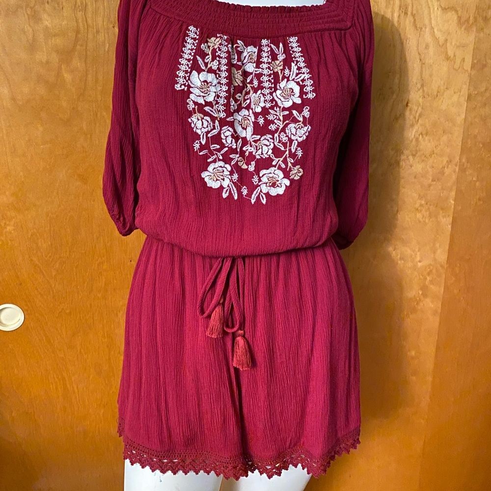 ABERCROMBIE & FITCH Red Floral Boho Romper Size M